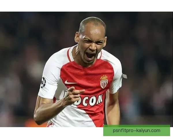 法比尼奥在利物浦的表现稳健，持续展现出强大的防守能力与中场调度。